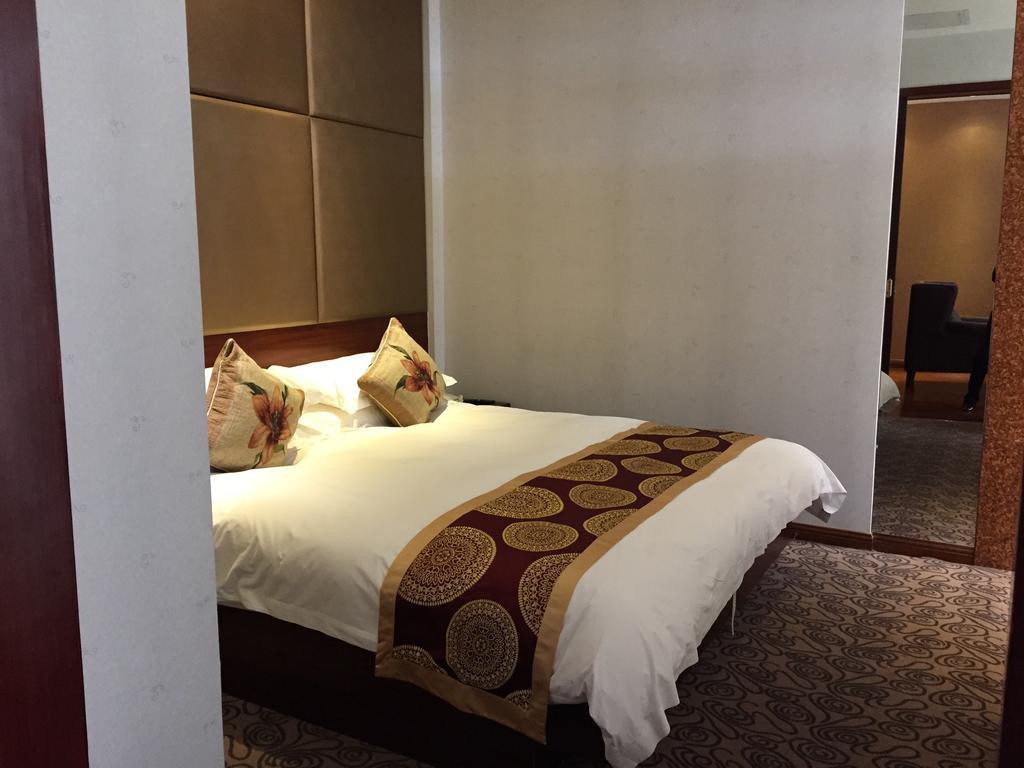 Shanghai Baron Business Bund Hotel Habitación foto
